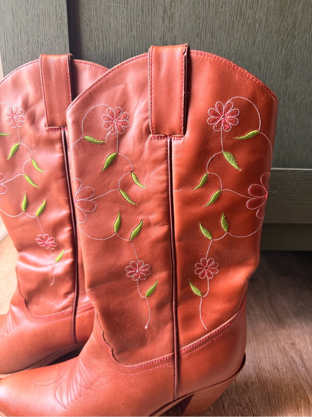Dingo Brown Leather Western Floral Embroidered Heeled Cowboy Boots